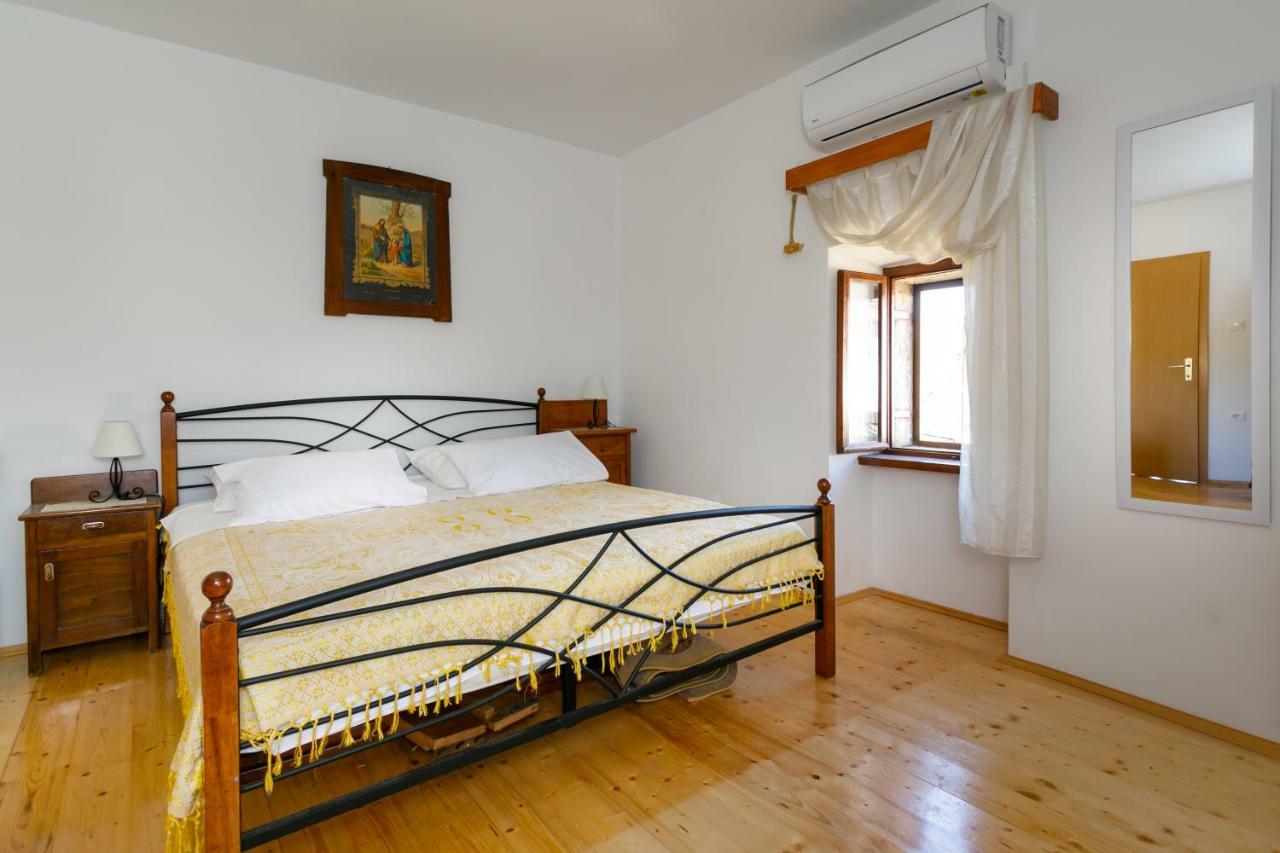 Apartment Ane Kras エクステリア 写真